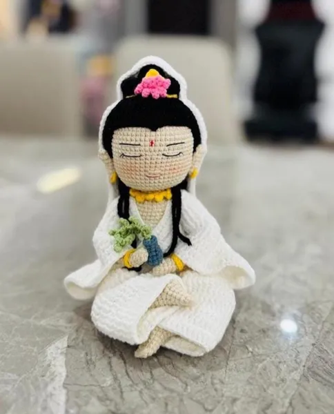 Quan Yin Crochet Doll – Handmade Buddhist Amigurumi – spiritual gift