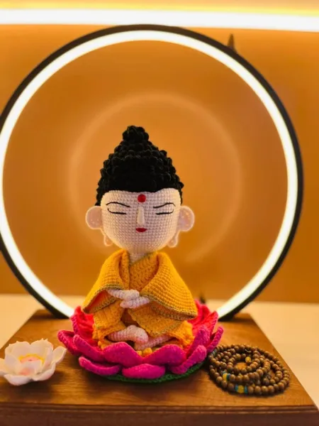 Crochet Buddha Decoration – buddha crochet doll – Lotus Base – buddha crochet doll
