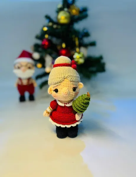Crochet Santa & Mrs. Claus – santa claus doll