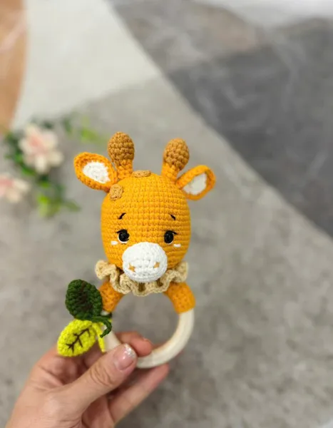 Gehäkelte Giraffe Set – Amigurumi Babyrassel aus Baumwolle – Amigurumi Giraffe
