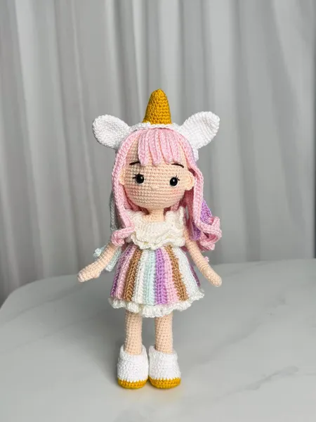 Gehäkelte Einhorn Puppe Sofia – Einhorn Puppe