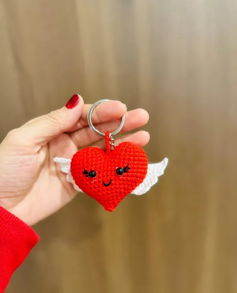 Crochet Heart Keychain – crochet heart