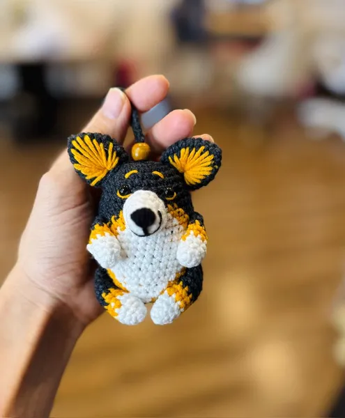 Crochet Corgi Keychain – Handmade Amigurumi Dog Bag Charm – amigurumi dog