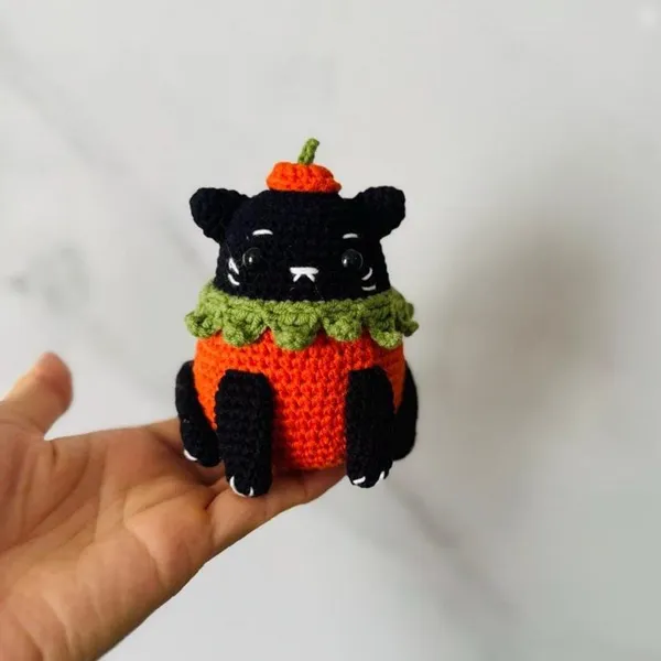 Crochet Pumpkin Kitty Plush – Handmade Halloween Cat – autumn yarn plush