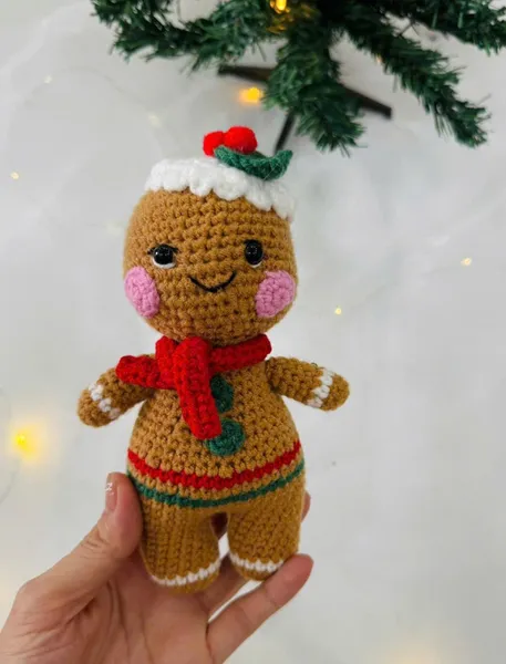 Handmade Crochet Gingerbread Man Ornament – photo 6