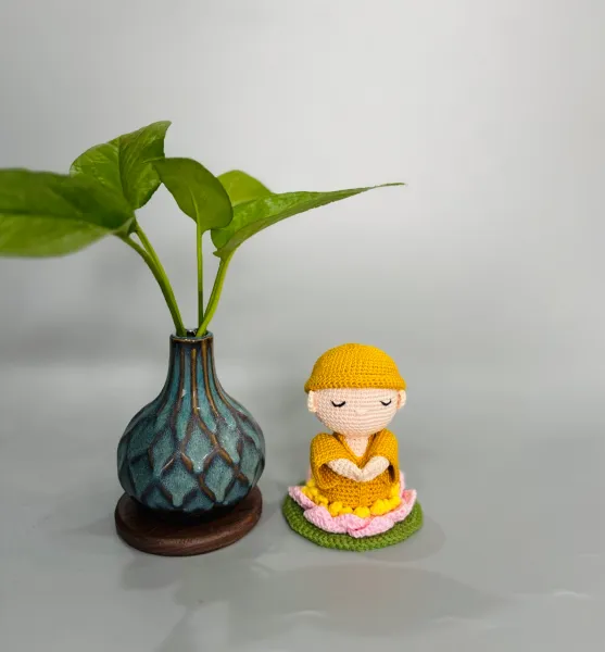 Handmade Crochet Lotus Buddha – Little Monk Crochet