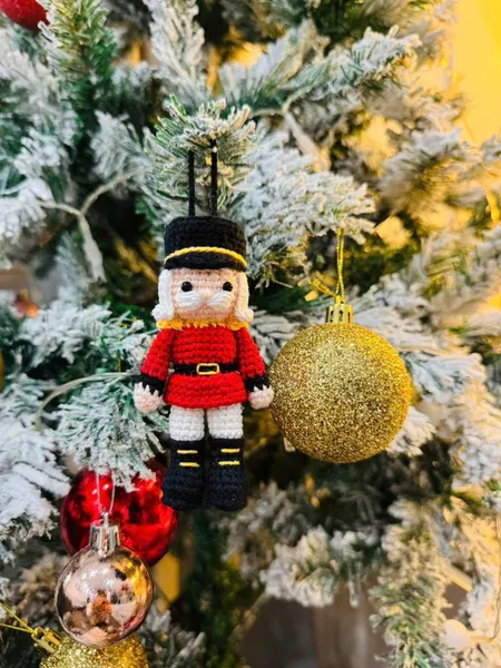 Handmade Nutcracker Amigurumi – Christmas Soldier Ornament – toy soldier amigurumi