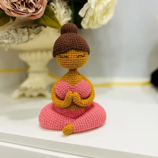Handmade Crochet Yoga Doll – Cotton Amigurumi Meditation Figurine